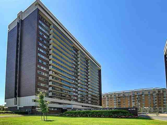 5720 Boulevard Cavendish 900, CôteSaintLuc, QC H4W 1S9 3 Bedroom