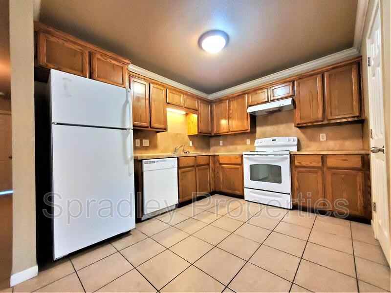 4715A Babu Ct - Photo 4 of 10