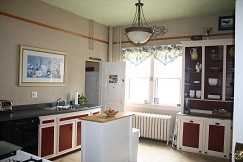 215 7th St SW - Photo 2 of 14