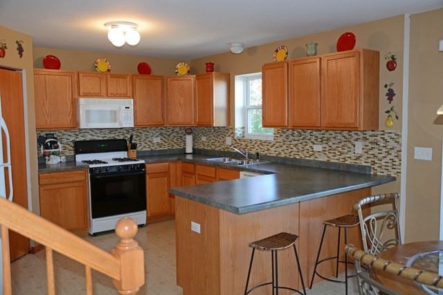 7509 Kenicott Ln - Photo 2 of 25