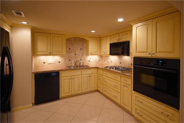 3135 Bissonnet St - Photo 2 of 14