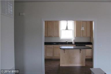 20636 Point Lookout Rd - Photo 3 of 11