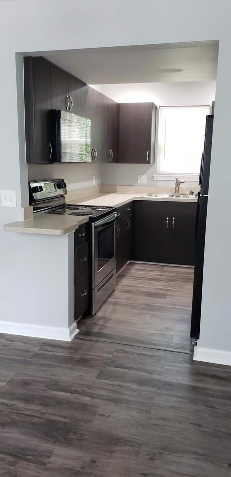 29932 Balmoral St #1 - Photo 3 of 9