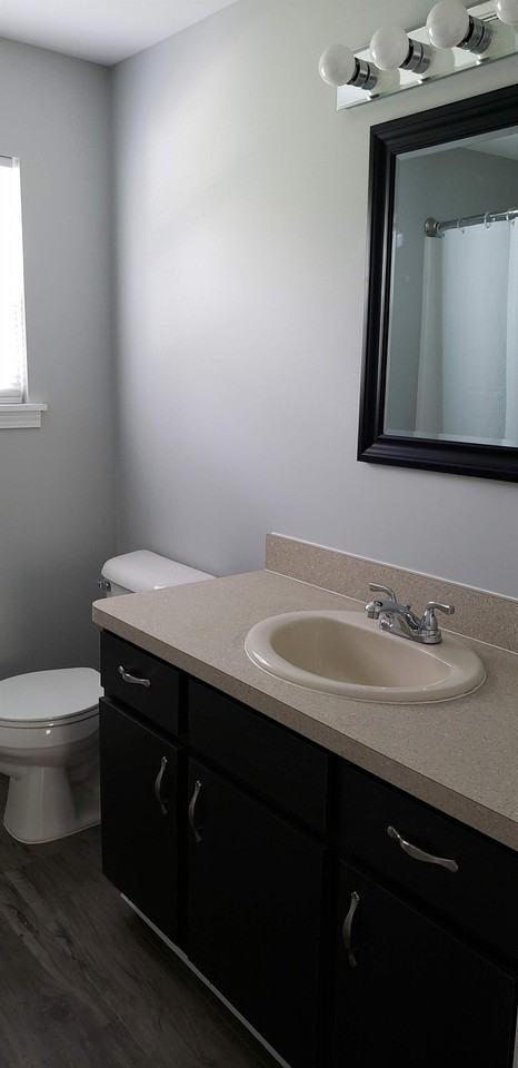 29932 Balmoral St #1 - Photo 5 of 9