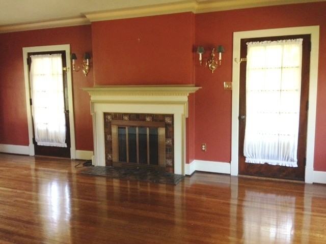 121 Arlington St - Photo 3 of 18