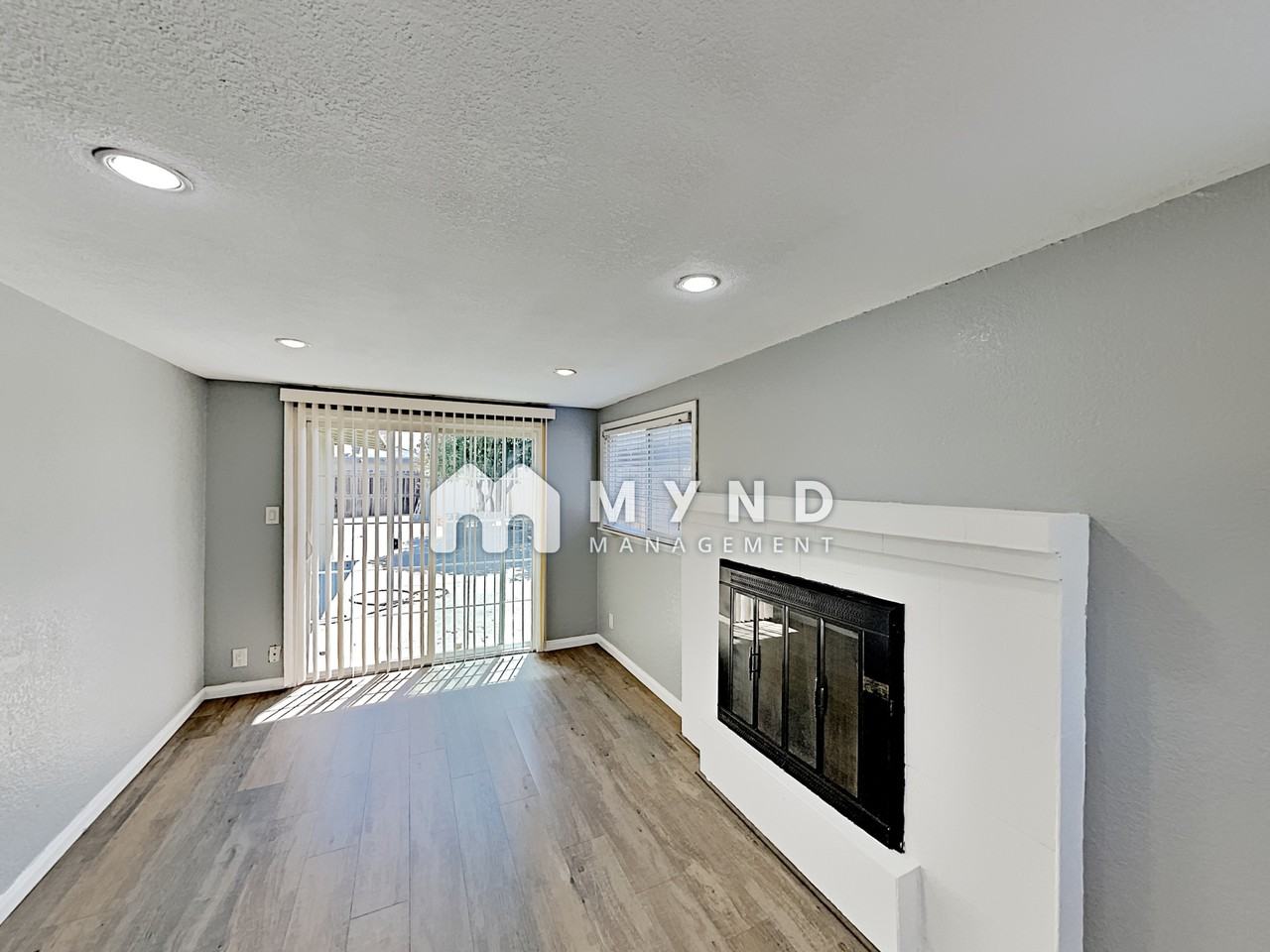 27868 Norwich Way - Photo 2 of 13