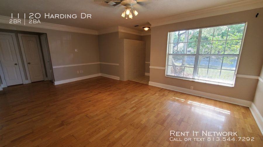 11120 Harding Dr - Photo 2 of 11