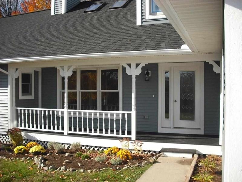 9766 E Valley Hills Dr - Photo 2 of 9