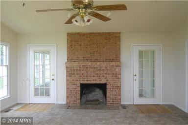 15505 Matthews Manor Rd - Photo 2 of 6