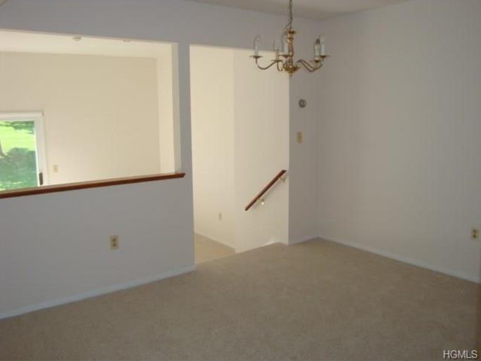 76 Village Green - Photo 3 of 14