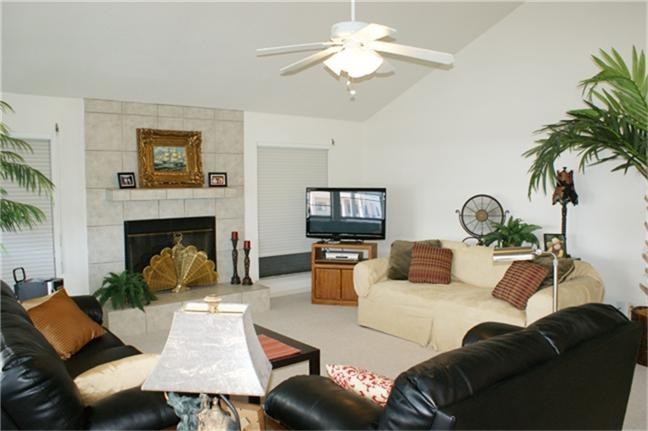 114 Lanai St - Photo 3 of 18