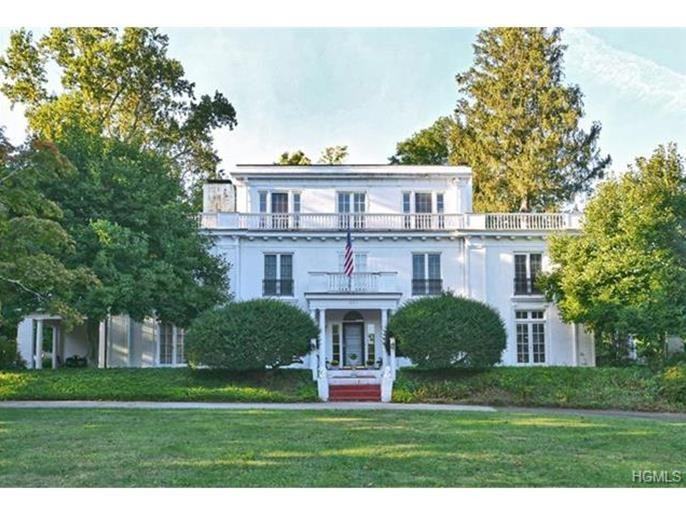 283 Soundview Ave - Photo 2 of 28