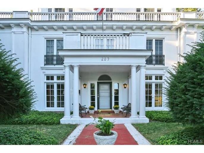 283 Soundview Ave - Photo 3 of 28