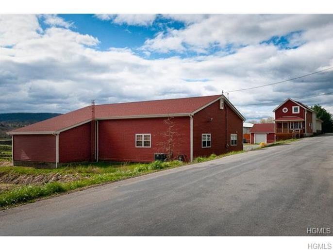 34 Meadow Ave - Photo 3 of 29