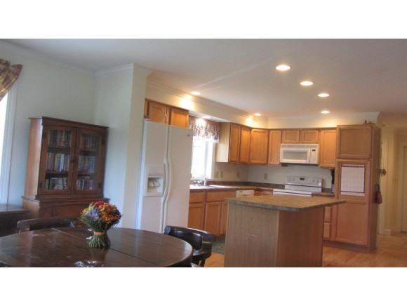 10 Locust Ln - Photo 3 of 5