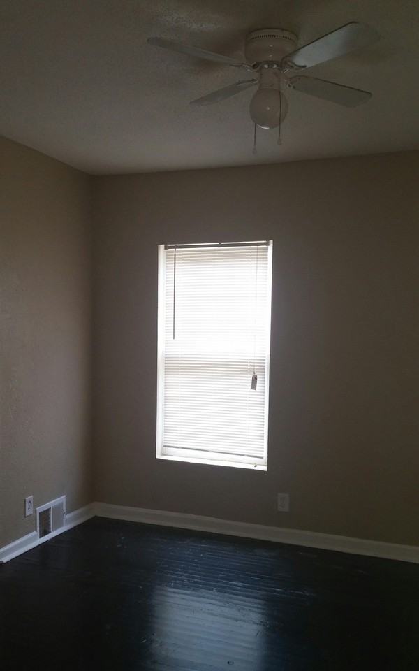 2309 E 38th St - Photo 3 of 5