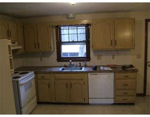 3 Midridge Cir - Photo 3 of 11