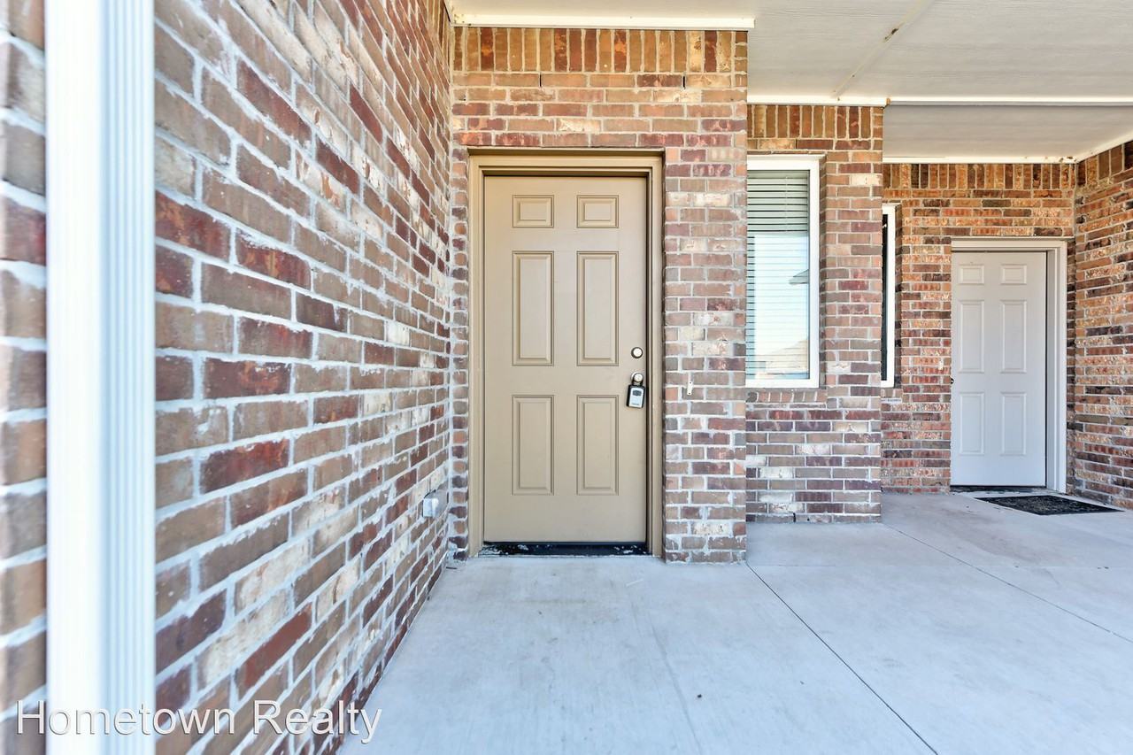 784 Sw 13th St - Photo 2 of 41
