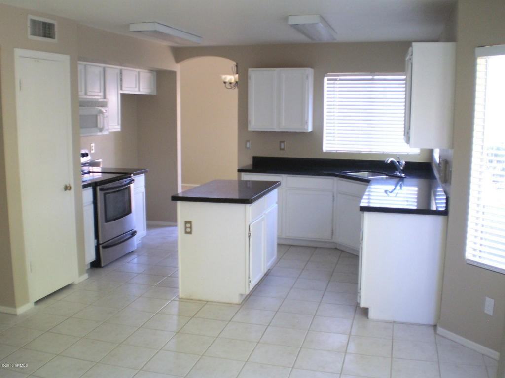 1251 N Congress Dr - Photo 3 of 7