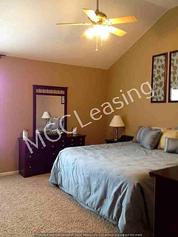 1641 Sw Highland Dr - Photo 2 of 6