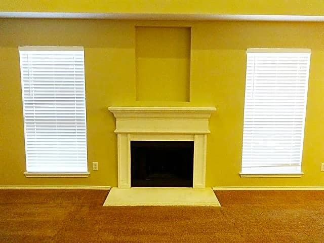 1600 Loveland Dr - Photo 3 of 17