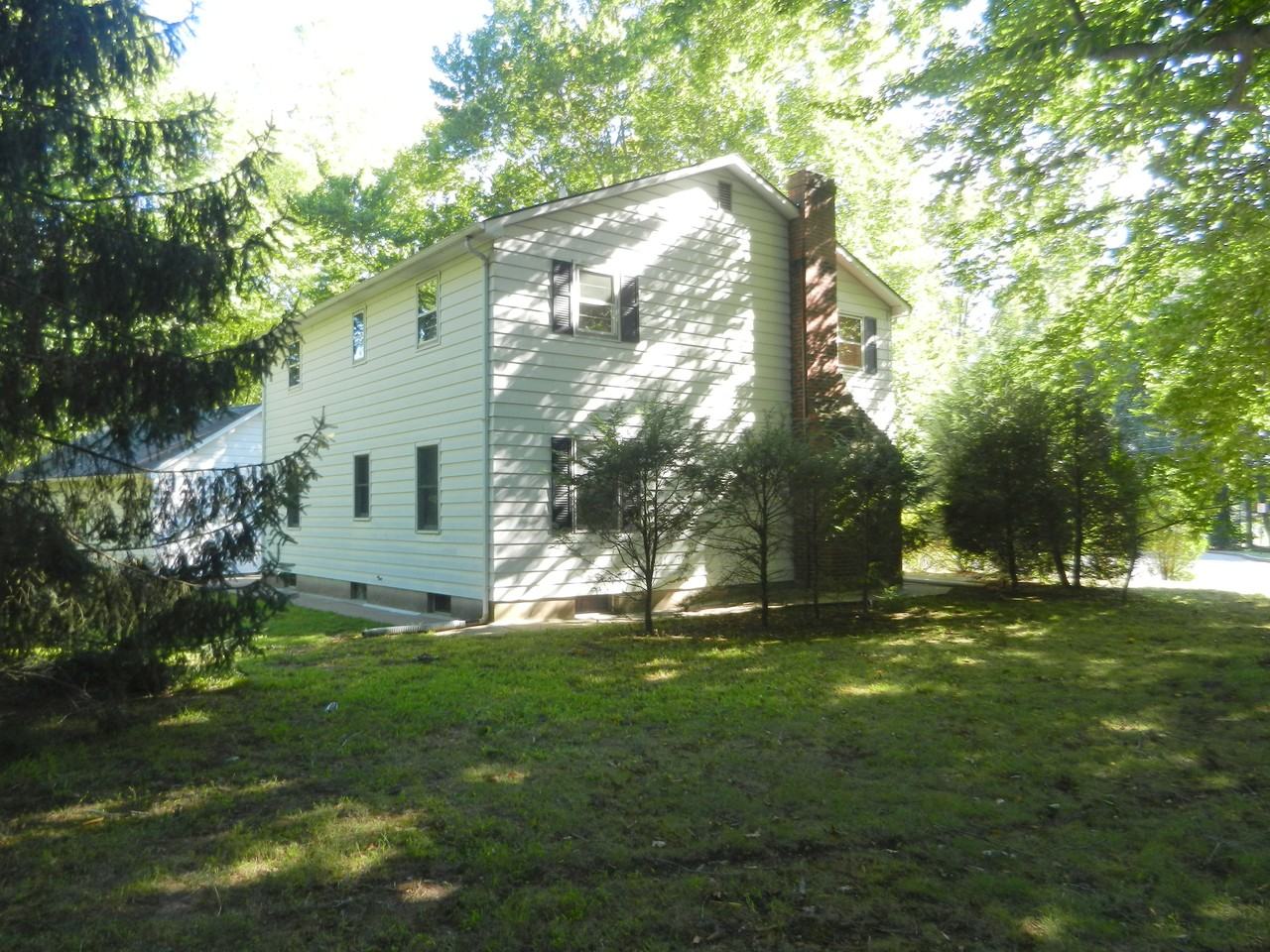 119 Central Ave - Photo 3 of 32