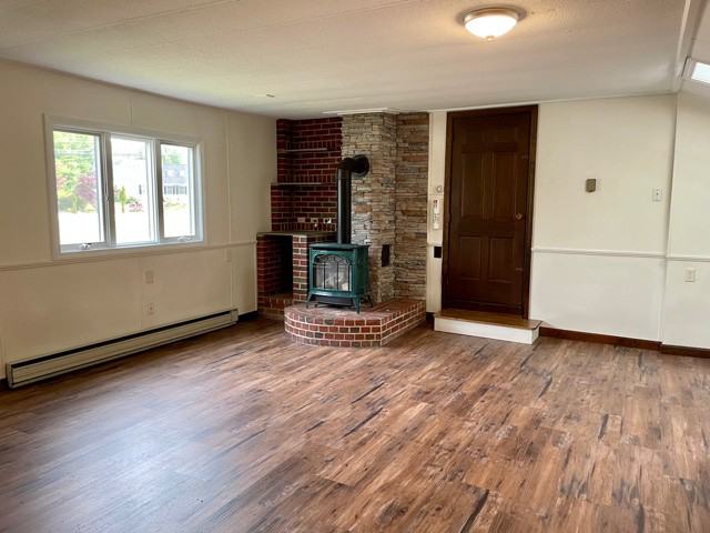 28 Baldwin Dr #28 - Photo 2 of 16