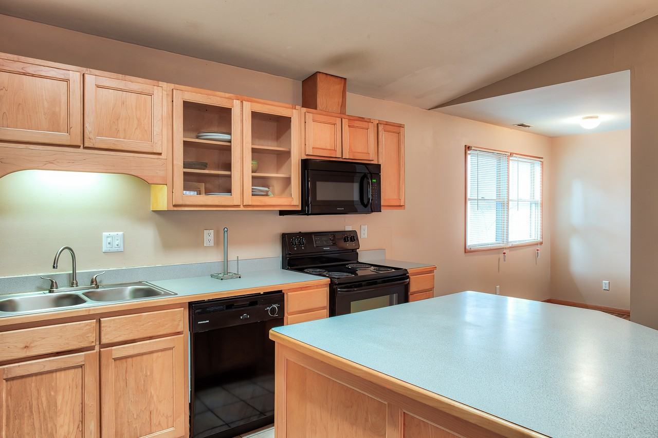 The Arbors - Photo 2 of 49