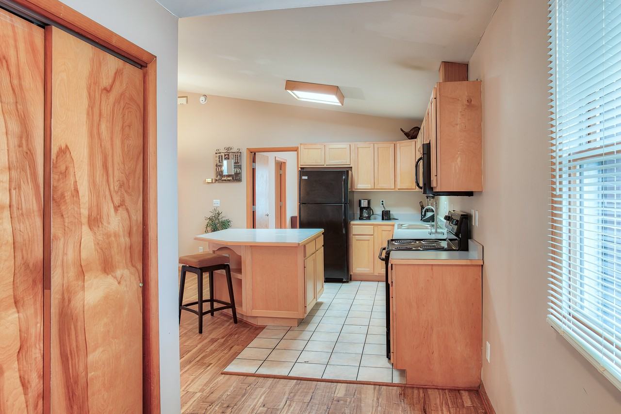 The Arbors - Photo 4 of 49