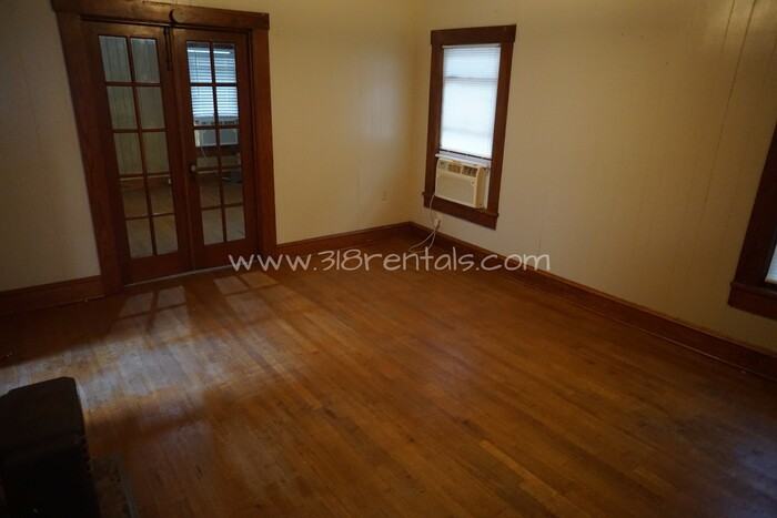 654 Columbia St - Photo 2 of 10