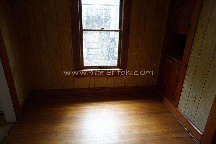 654 Columbia St - Photo 6 of 10