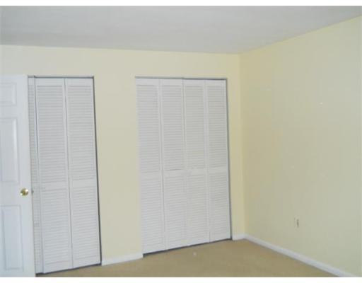 675 Robbins Ave #2 - Photo 3 of 6