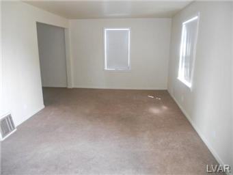 1519 S Jefferson St - Photo 2 of 16