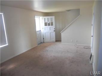 1519 S Jefferson St - Photo 3 of 16