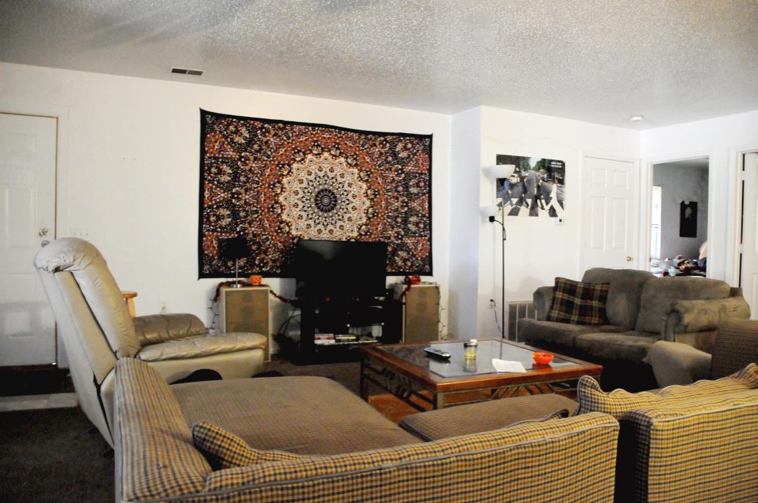 210 W. BELLOWS ST.__166 - Photo 3 of 5