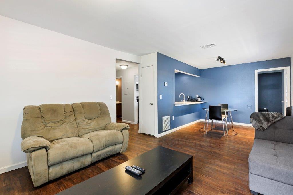 3809 59th Ave W - Photo 3 of 29