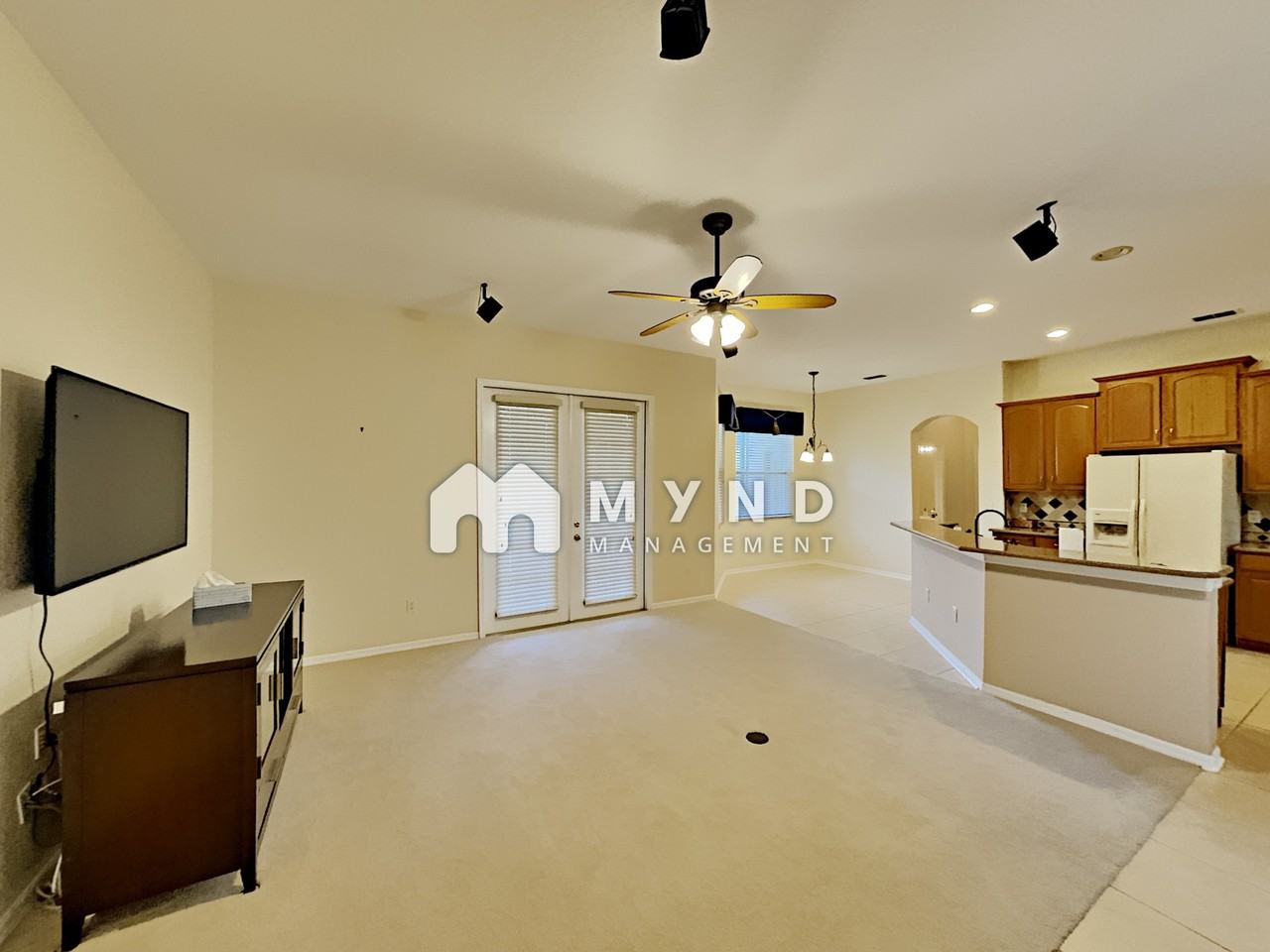 10039 Hart Branch Cir - Photo 2 of 21