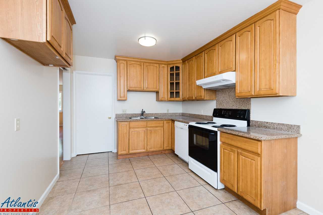 1487 Vallejo Drive - Photo 3 of 8