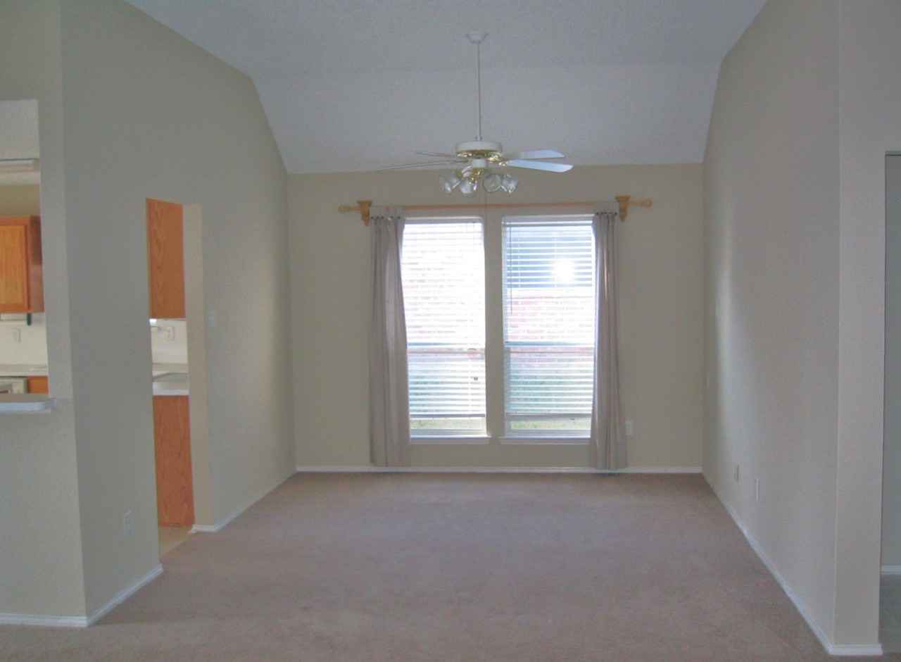 703 Primrose Ln #1 - Photo 3 of 17