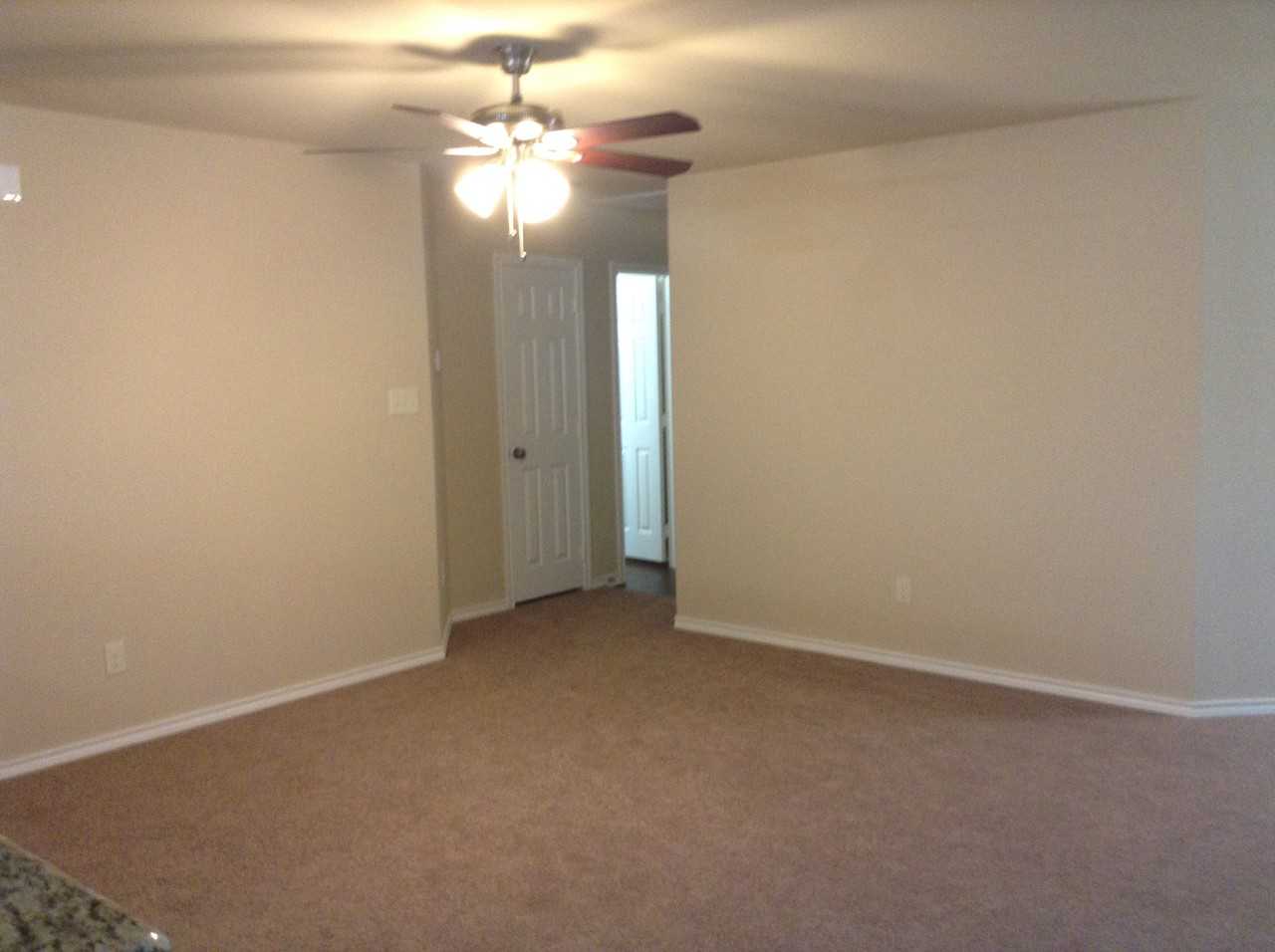 12100 Vista Oak Blvd #1 - Photo 5 of 11