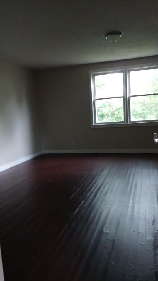 24 Shelley Ct #24 - Photo 2 of 11