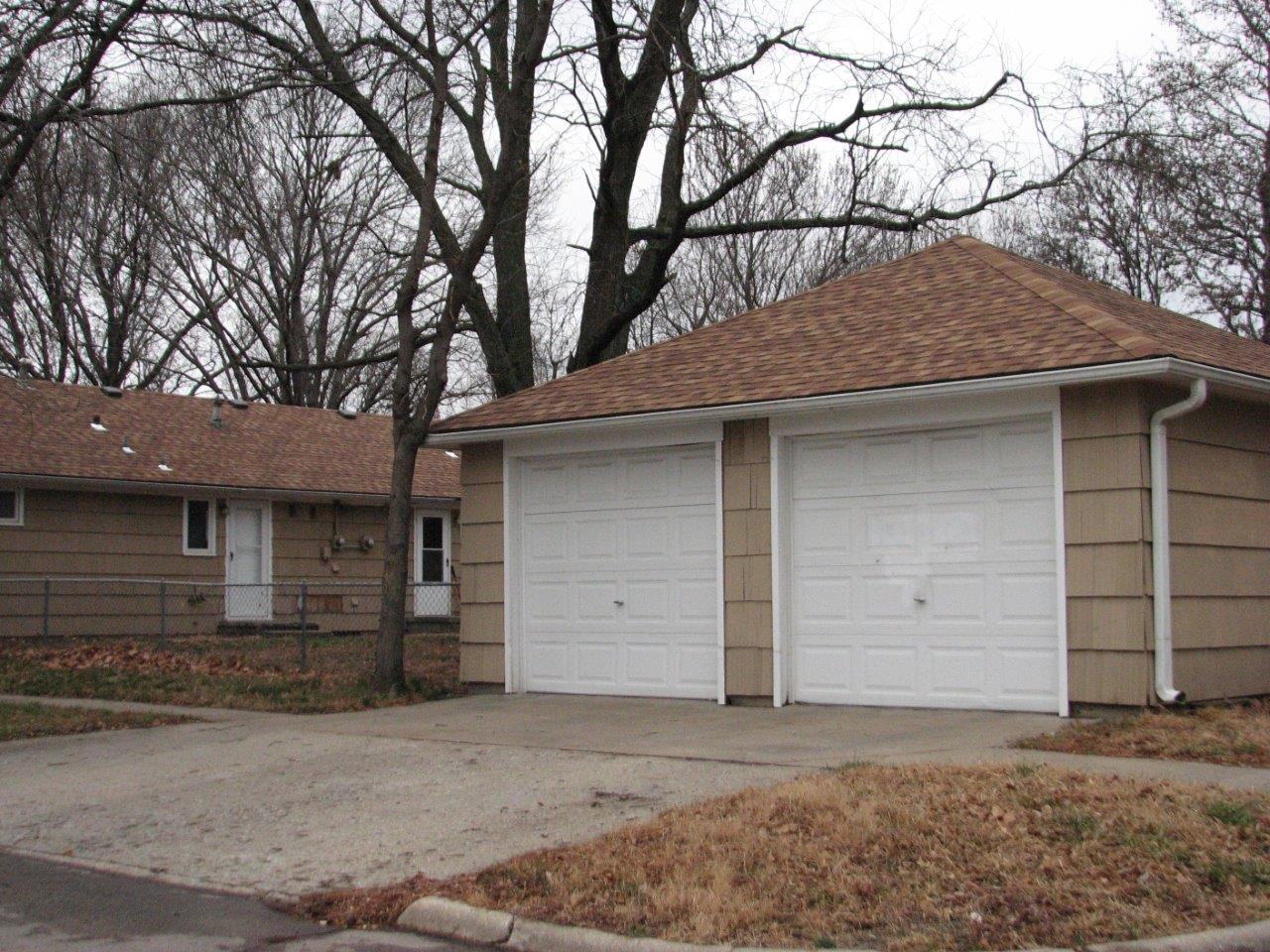 502 Ne Freeman Ave #2 - Photo 6 of 8