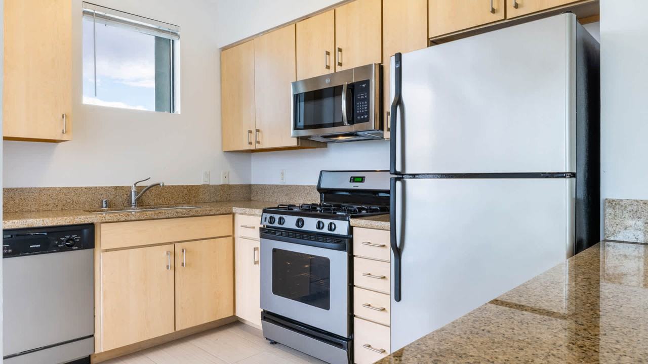 Hikari - Photo 5 of 47