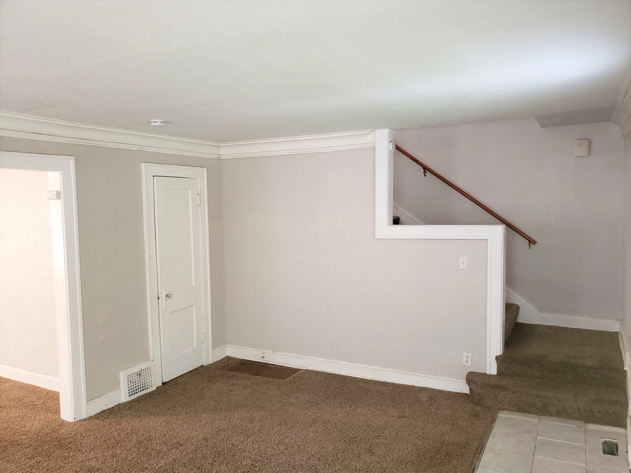 5524 Woodland Ave #1 - Photo 2 of 17