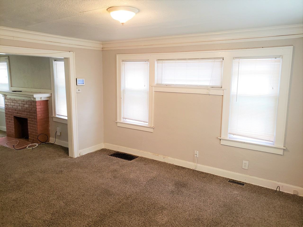 5524 Woodland Ave #1 - Photo 3 of 17