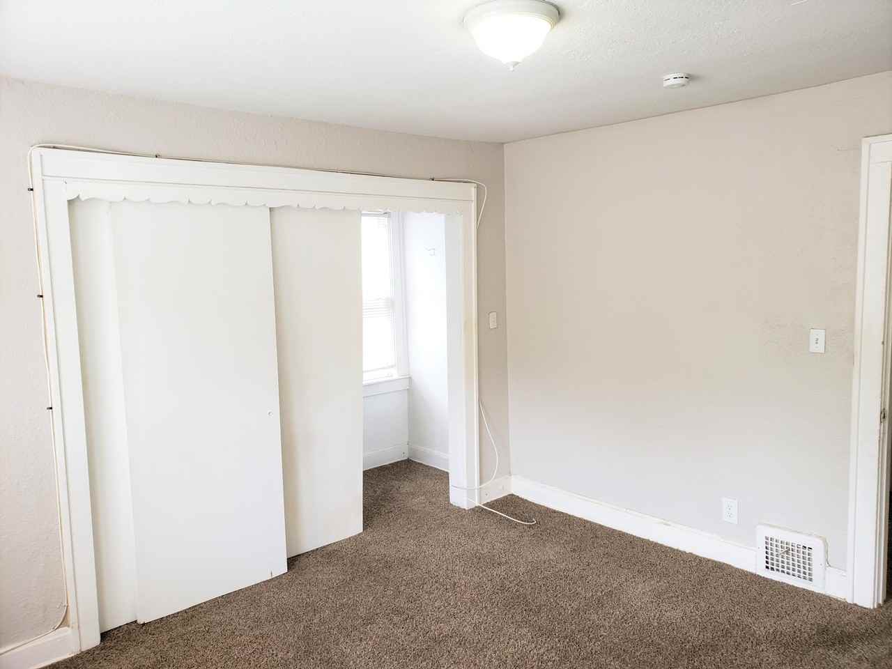 5524 Woodland Ave #1 - Photo 7 of 17