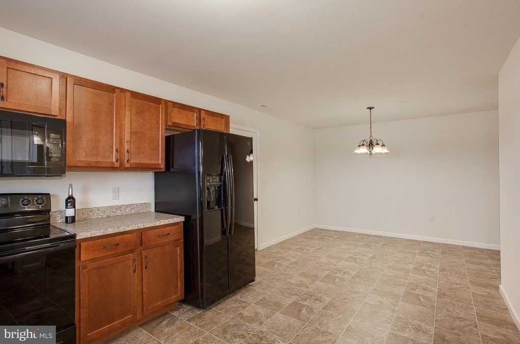 Byler Cir #528 - Photo 3 of 20