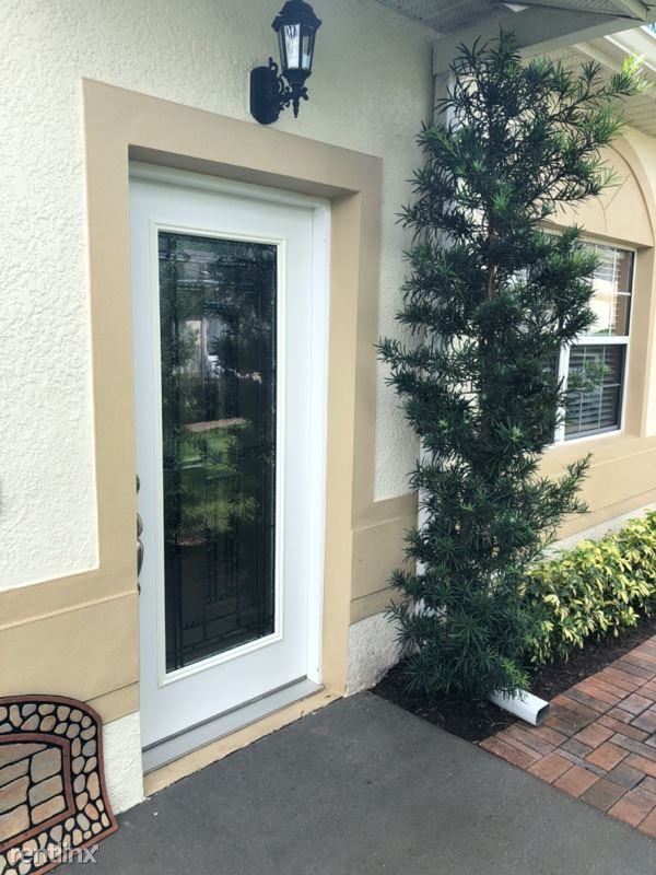 13217 Fountainbleau Dr - Photo 2 of 37