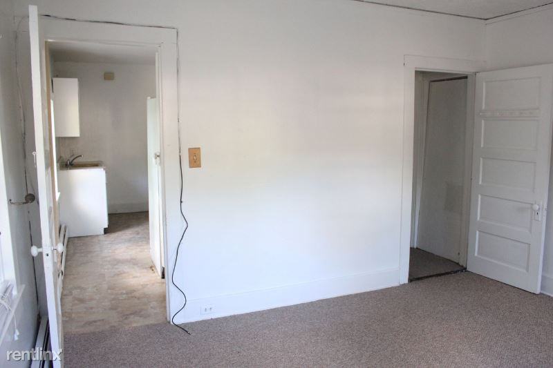 28 28 Mohawk Ave 2 - Photo 3 of 6