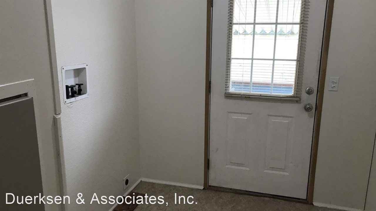 415 Fir St - Photo 2 of 10